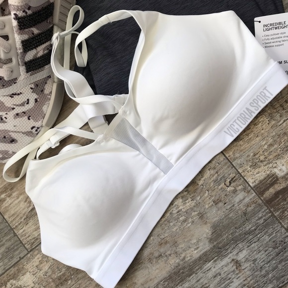 NWT WHITE VS SPORT’S BRA! - Picture 2 of 5